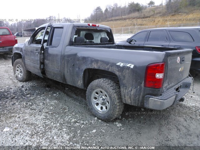 1GCRKREA5BZ240814 - 2011 CHEVROLET SILVERADO K1500 LS GRAY photo 3