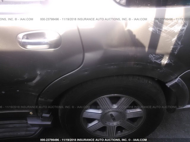 5LMFU28R63LJ17980 - 2003 LINCOLN NAVIGATOR Бежевый фото 6