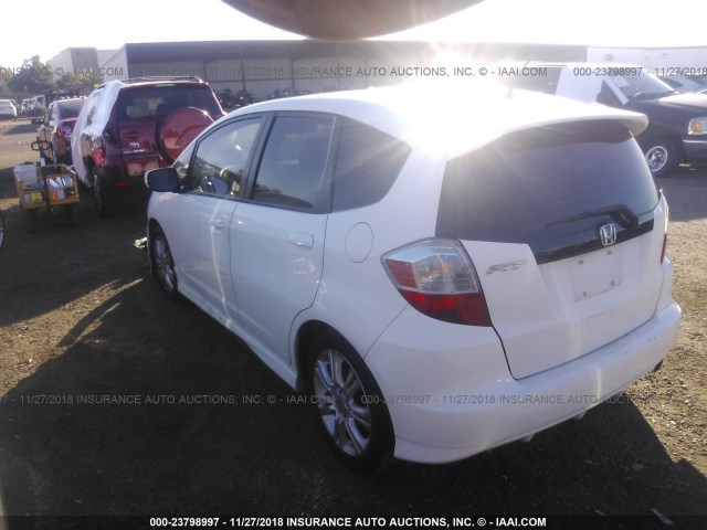 JHMGE88459S047806 - 2009 HONDA FIT SPORT WHITE photo 3