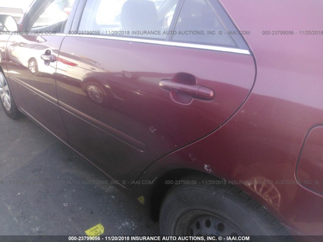 4T1BE30K85U016195 - 2005 TOYOTA CAMRY LE/XLE/SE RED photo 6