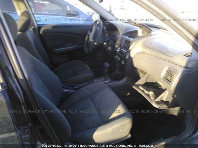 3N1BB51D1YL103477 - 2000 NISSAN SENTRA SE BLACK photo 5