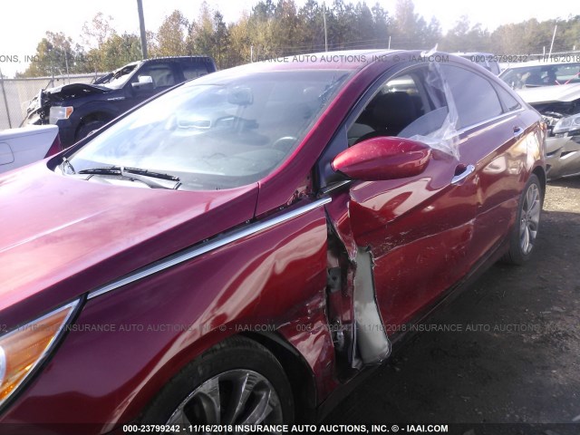 5NPEC4AC1DH648579 - 2013 HYUNDAI SONATA SE/LIMITED RED photo 6