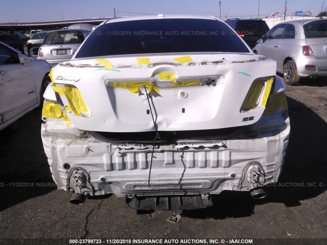 4T1BK3EK8BU622061 - 2011 TOYOTA CAMRY SE/LE/XLE 白色 照片 6