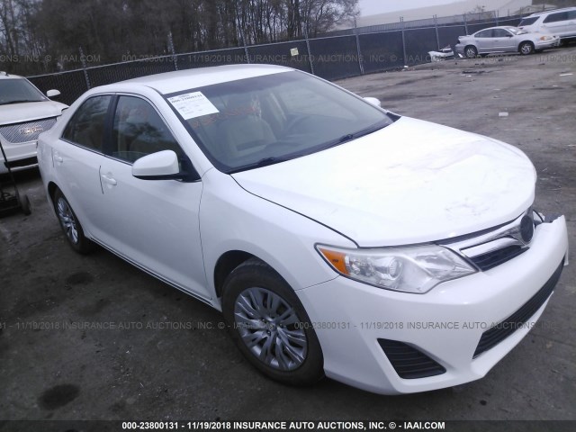 4T4BF1FK9CR201366 - 2012 TOYOTA CAMRY SE/LE/XLE WHITE photo 1