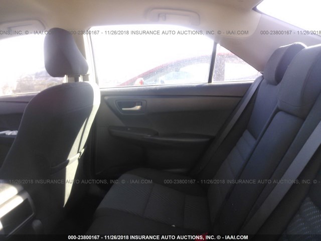 4T1BF1FK0HU711753 - 2017 TOYOTA CAMRY LE/XLE/SE/XSE RED photo 8