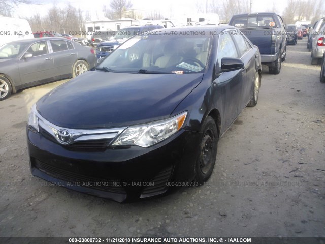 4T1BF1FK8DU238033 - 2013 TOYOTA CAMRY L/SE/LE/XLE 黑色 照片 2