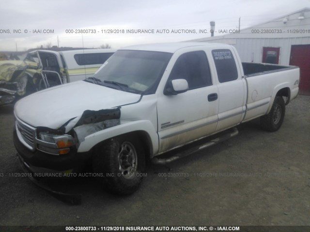 1GTHK29142E293265 - 2002 GMC SIERRA K2500 HEAVY DUTY WHITE photo 2