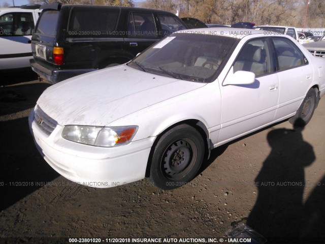 JT2BG22K7Y0499110 - 2000 TOYOTA CAMRY CE/LE/XLE WHITE photo 2