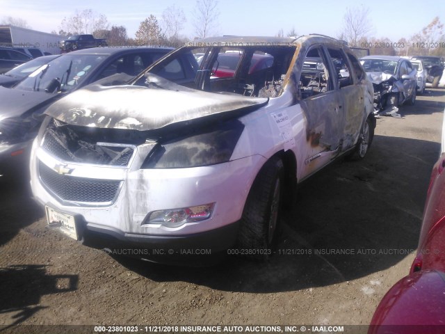 1GNER23D39S108241 - 2009 CHEVROLET TRAVERSE LT WHITE photo 2