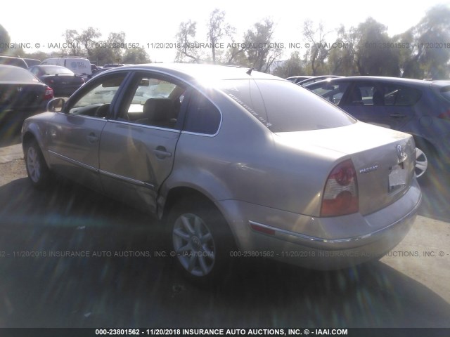 WVWPD63B64P330368 - 2004 VOLKSWAGEN PASSAT GLS GOLD photo 3