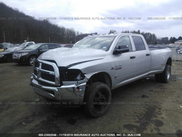 3C63RRGL7HG723382 - 2017 RAM 3500 SILVER photo 2