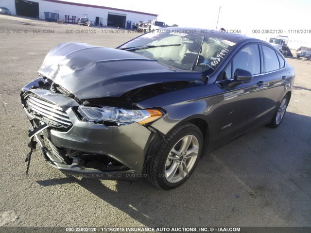 3FA6P0LU7JR169878 - 2018 FORD FUSION SE HYBRID GRAY photo 2