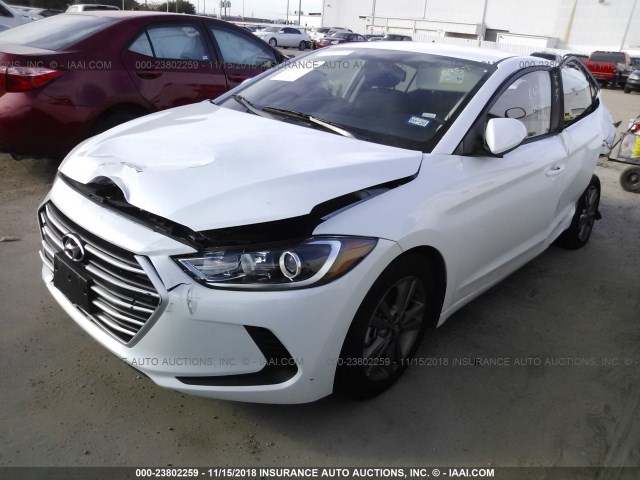 5NPD84LF4JH356151 - 2018 HYUNDAI ELANTRA SEL/VALUE/LIMITED WHITE photo 2