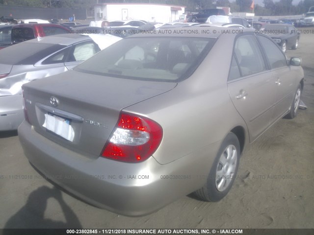 JTDBE32K140247303 - 2004 TOYOTA CAMRY LE/XLE GOLD photo 4