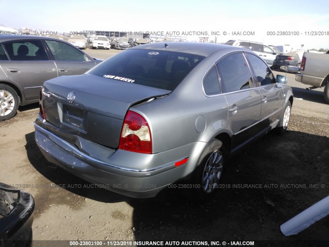 WVWPD63B02P177869 - 2002 VOLKSWAGEN PASSAT GLS SILVER photo 4