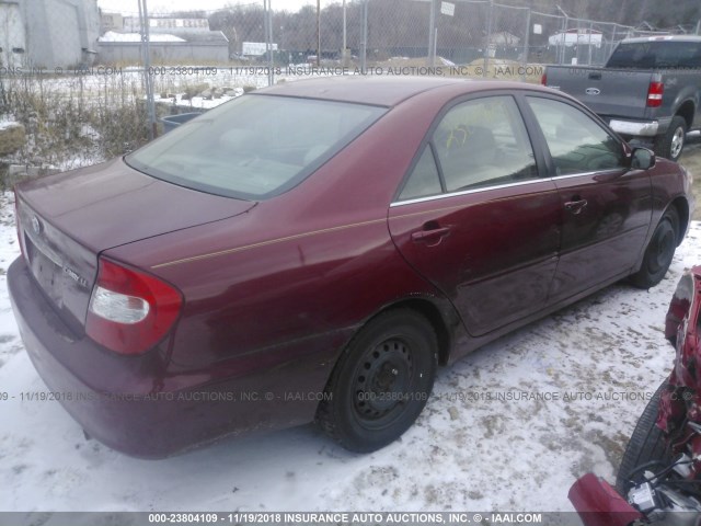 4T1BE32K12U003670 - 2002 TOYOTA CAMRY LE/XLE/SE RED photo 4