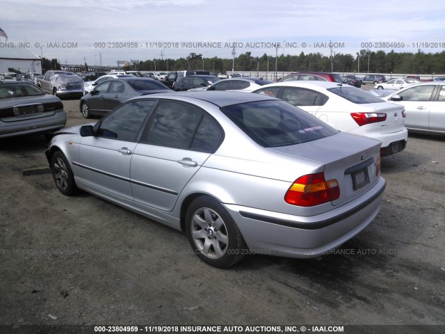 WBAEV33423KL79211 - 2003 BMW 325 I SILVER photo 3