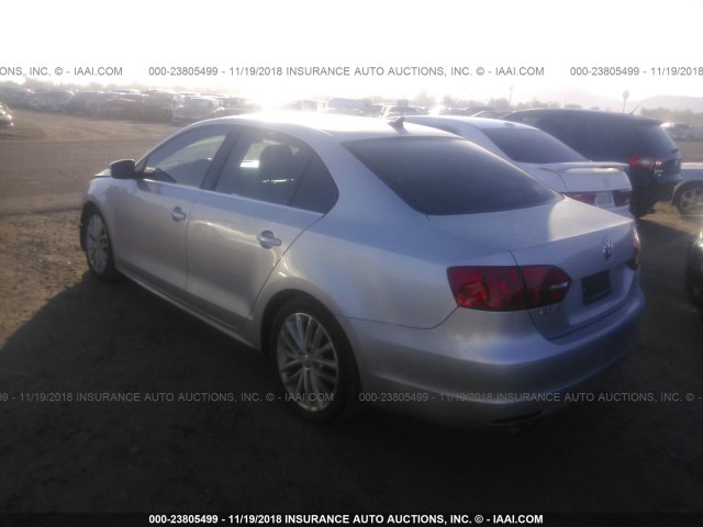 3VWLZ7AJ2BM375243 - 2011 VOLKSWAGEN JETTA SEL SILVER photo 3