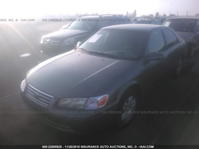 JT2BF22K010335464 - 2001 TOYOTA CAMRY CE/LE/XLE BEIGE photo 2