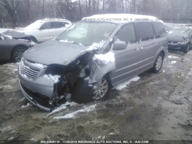 2C4RC1BGXDR713241 - 2013 CHRYSLER TOWN & COUNTRY TOURING SILVER photo 2