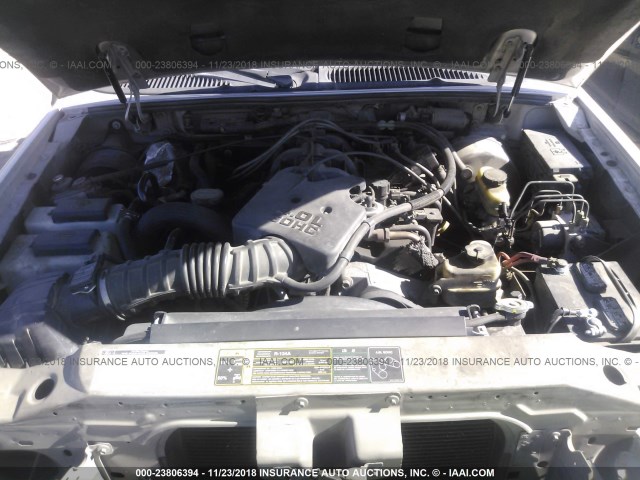 1FMZU67E22UD39642 - 2002 FORD EXPLORER SPORT TR  SILVER photo 10