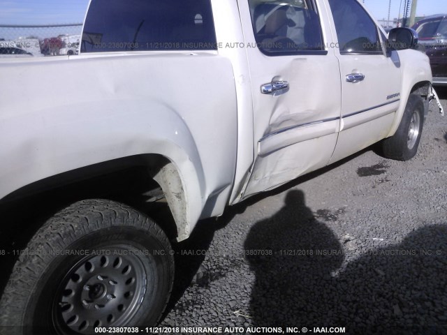 3GTP1VE01DG158933 - 2013 GMC SIERRA C1500 SLE WHITE photo 6