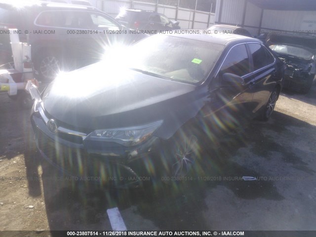 4T1BK1FKXHU582481 - 2017 TOYOTA CAMRY XSE/XLE Qara foto 2