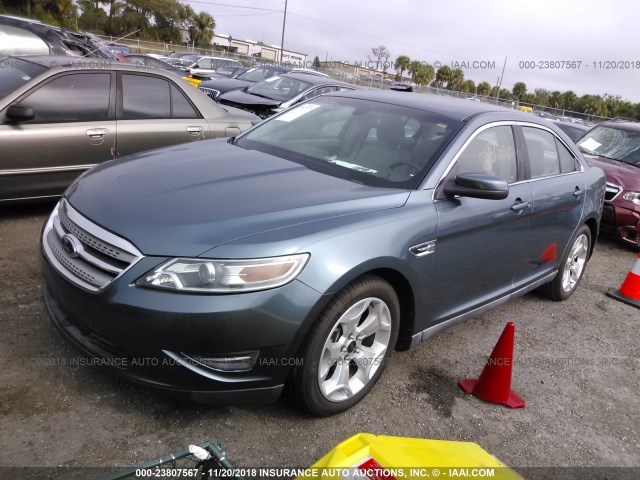 1FAHP2EW5AG143418 - 2010 FORD TAURUS SEL GRAY photo 2