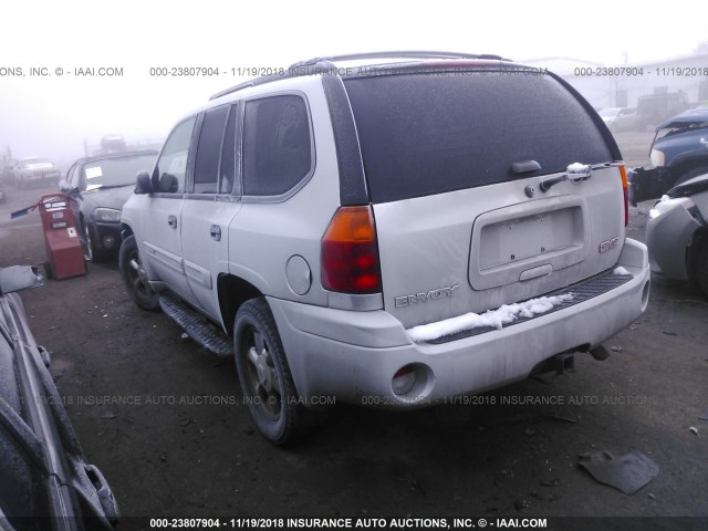 1GKDT13S042363182 - 2004 GMC ENVOY SILVER photo 3