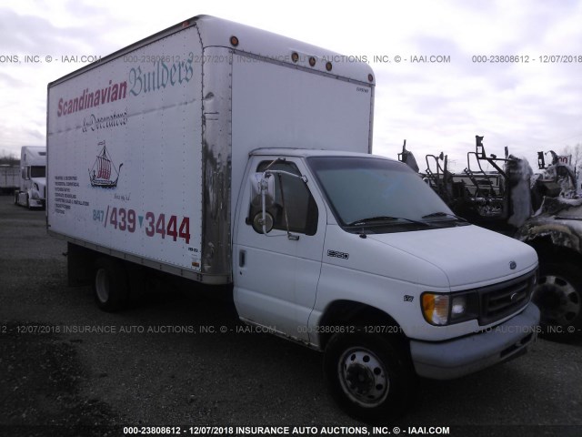 1FDWE37L0WHB37264 - 1998 FORD ECONOLINE E350 CUTAWAY VAN WHITE photo 1