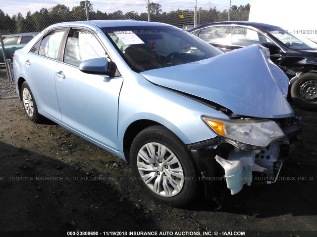 4T1BF1FK2CU518058 - 2012 TOYOTA CAMRY SE/LE/XLE BLUE photo 1