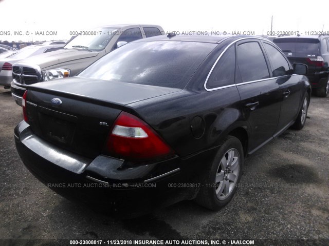 1FAHP24117G157427 - 2007 FORD FIVE HUNDRED SEL BLACK photo 4