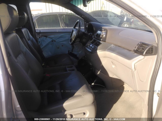 5FNRL3H66AB066113 - 2010 HONDA ODYSSEY EXL SILVER photo 5