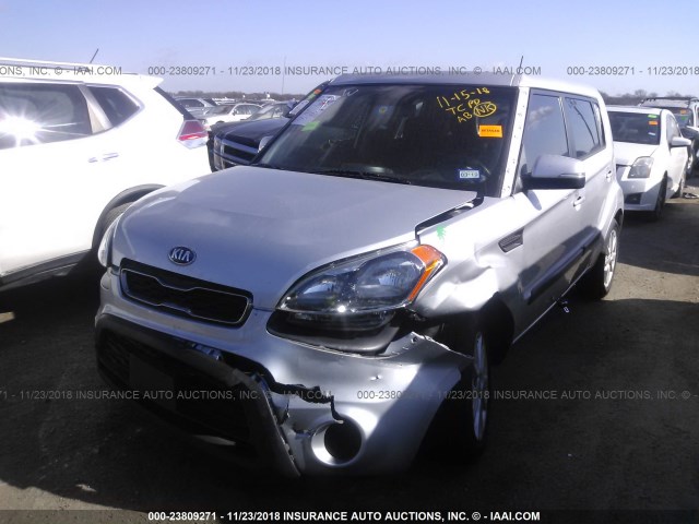 KNDJT2A69D7576032 - 2013 KIA SOUL +/!/SPORT SILVER photo 6