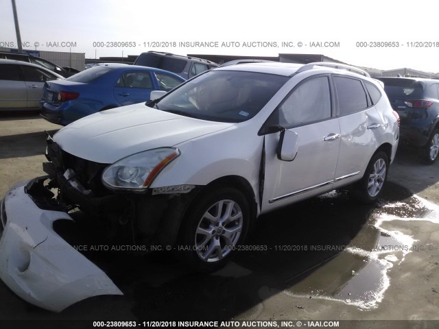 JN8AS5MT1CW300670 - 2012 NISSAN ROGUE S/SV WHITE photo 2