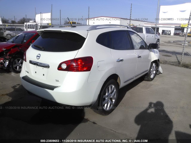 JN8AS5MT1CW300670 - 2012 NISSAN ROGUE S/SV WHITE photo 4