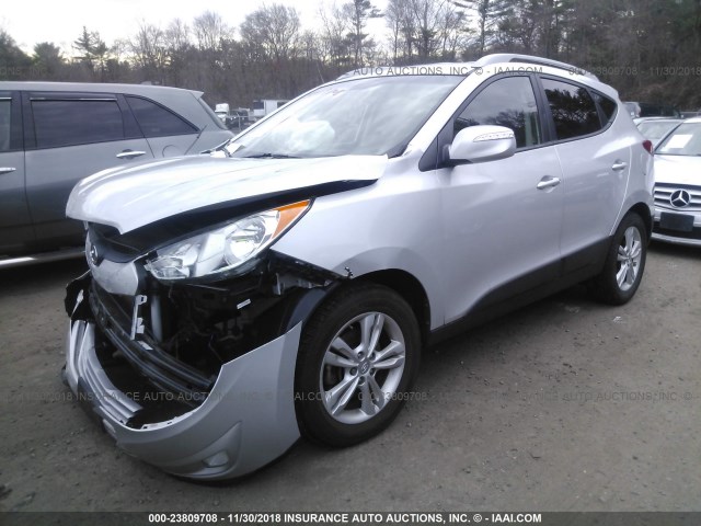 KM8JU3AC3DU704674 - 2013 HYUNDAI TUCSON GLS/LIMITED ვერცხლისფერი ფოტო 2