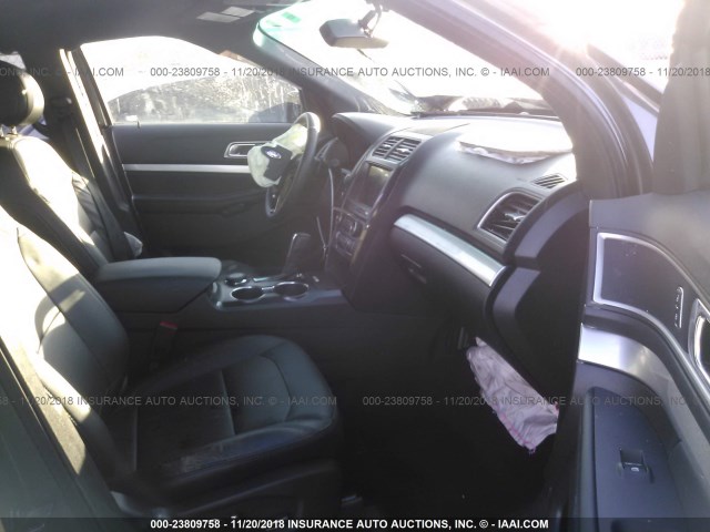 1FM5K8D84HGB38962 - 2017 FORD EXPLORER XLT SILVER photo 5