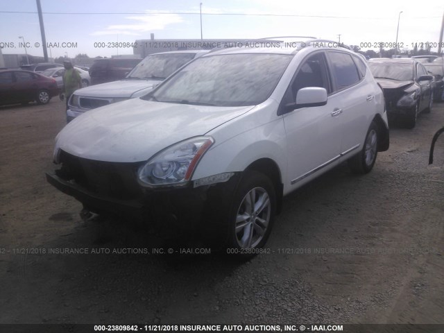 JN8AS5MT0CW291010 - 2012 NISSAN ROGUE S/SV WHITE photo 2