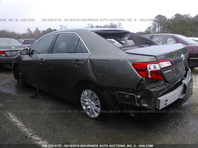 4T1BF1FK4EU842518 - 2014 TOYOTA CAMRY L/SE/LE/XLE GRAY photo 3