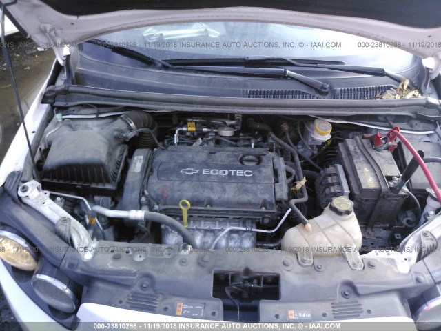 1G1JA5SH9E4216679 - 2014 CHEVROLET SONIC LS WHITE photo 10