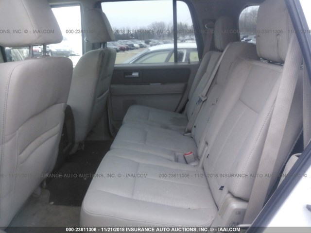 1FMFU16527LA59529 - 2007 FORD EXPEDITION XLT WHITE photo 8