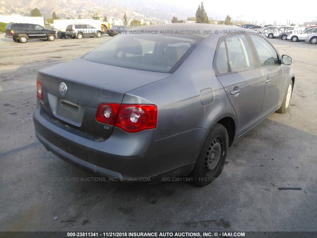 3VWPG71K66M748127 - 2006 VOLKSWAGEN JETTA VALUE GRAY photo 4