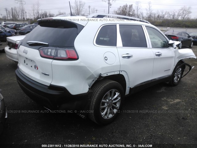 1C4PJLCX7KD123473 - 2019 JEEP CHEROKEE LATITUDE WHITE photo 4