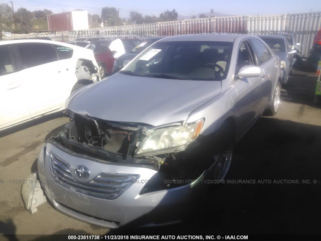 4T4BE46K09R072950 - 2009 TOYOTA CAMRY SE/LE/XLE SILVER photo 2