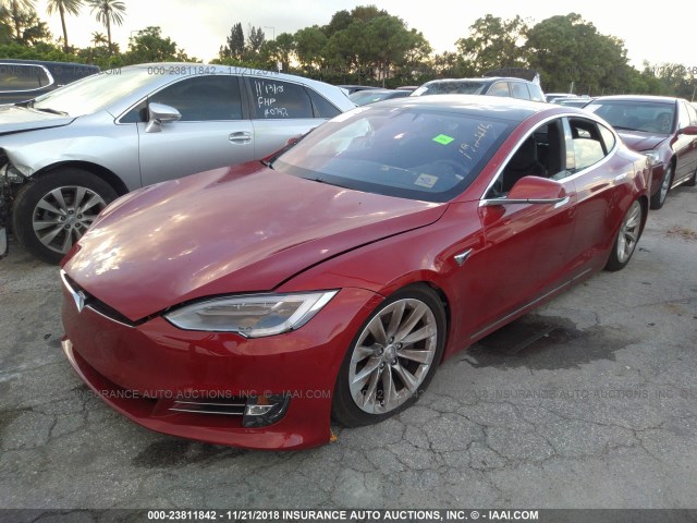 5YJSA1E28HF192416 - 2017 TESLA MODEL S RED photo 2