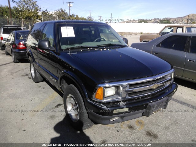 1GNCS18W2S2220339 - 1995 CHEVROLET BLAZER BLACK photo 1