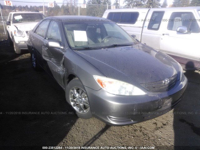4T1BF32K24U588064 - 2004 TOYOTA CAMRY LE/XLE/SE GRAY photo 1
