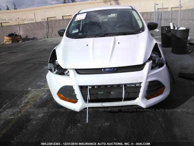 1FMCU0F71GUB99578 - 2016 FORD ESCAPE S WHITE photo 6