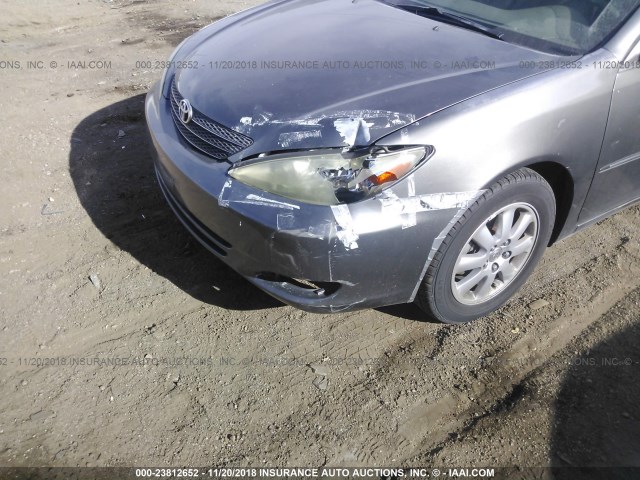 JTDBE30K120077539 - 2002 TOYOTA CAMRY LE/XLE/SE GRAY photo 6
